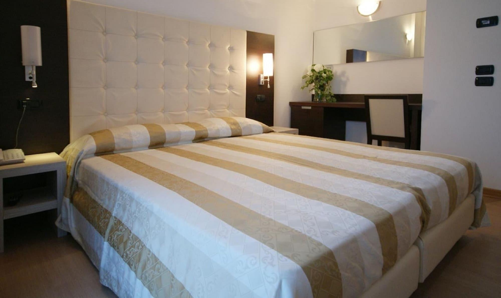 Hotel Eraclea Palace 4 Stelle S Eraclea Mare